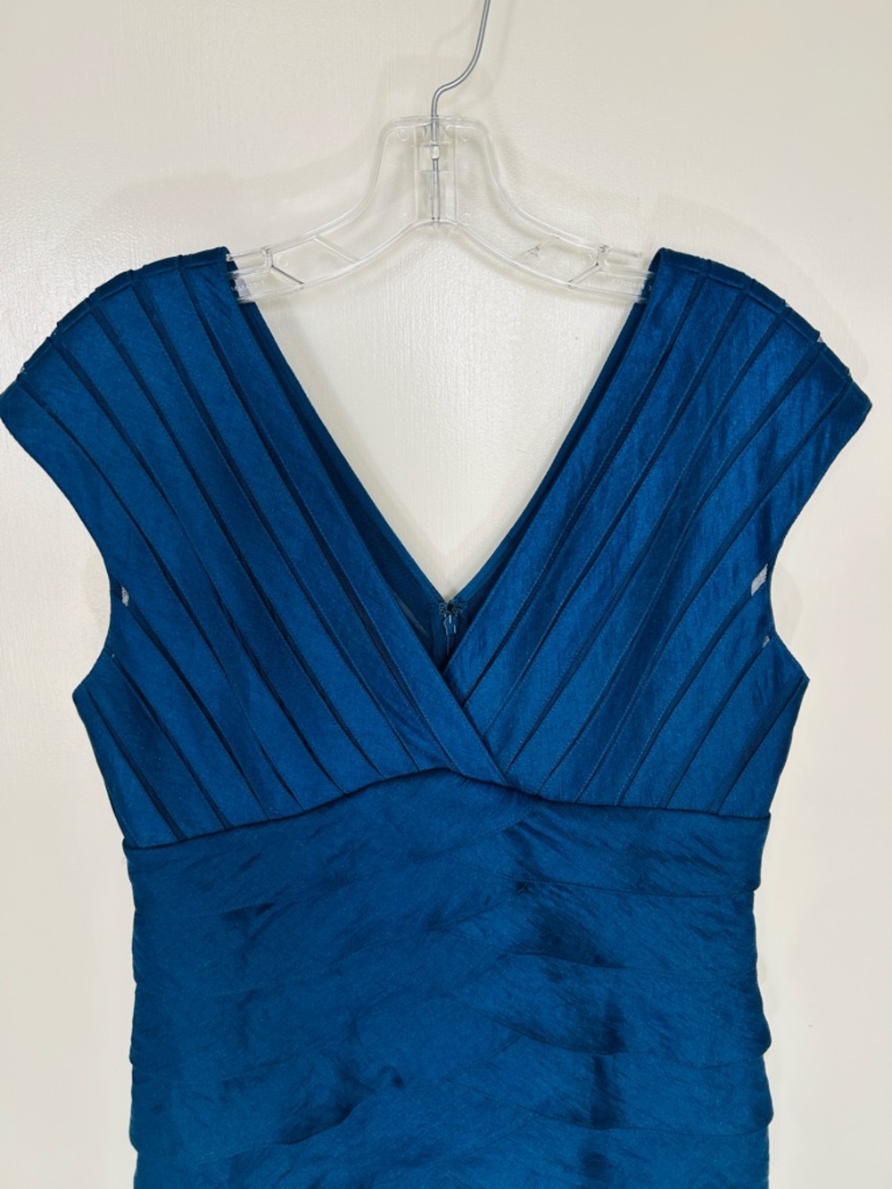 Adrianna Papell Sapphire Blue V-Neck Sleeveless Tiered Cocktail Formal Dress, 10